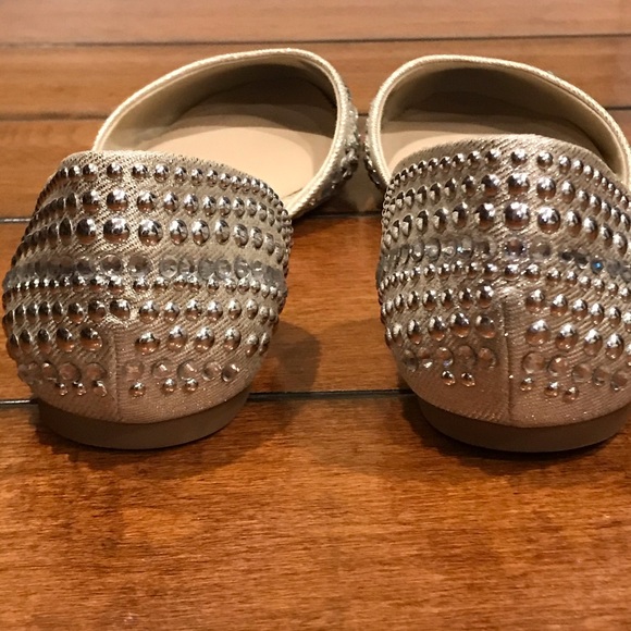 Like new fabric and jeweled flats - Picture 2 of 7